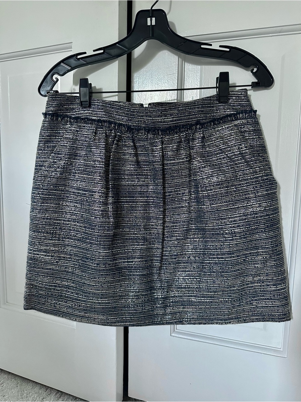 GAP Navy and Silver Metallic Textured Mini Skirt - size 4